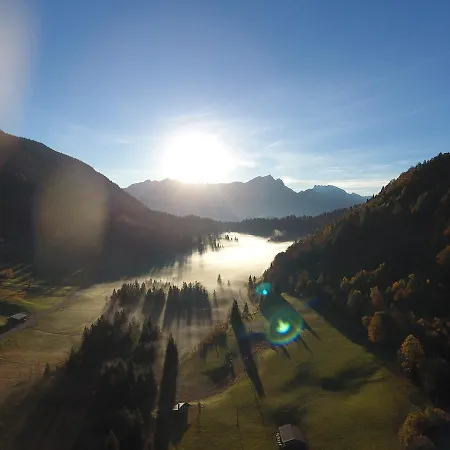 ホテル Heutaler Hof - Im Naturidyll 3*